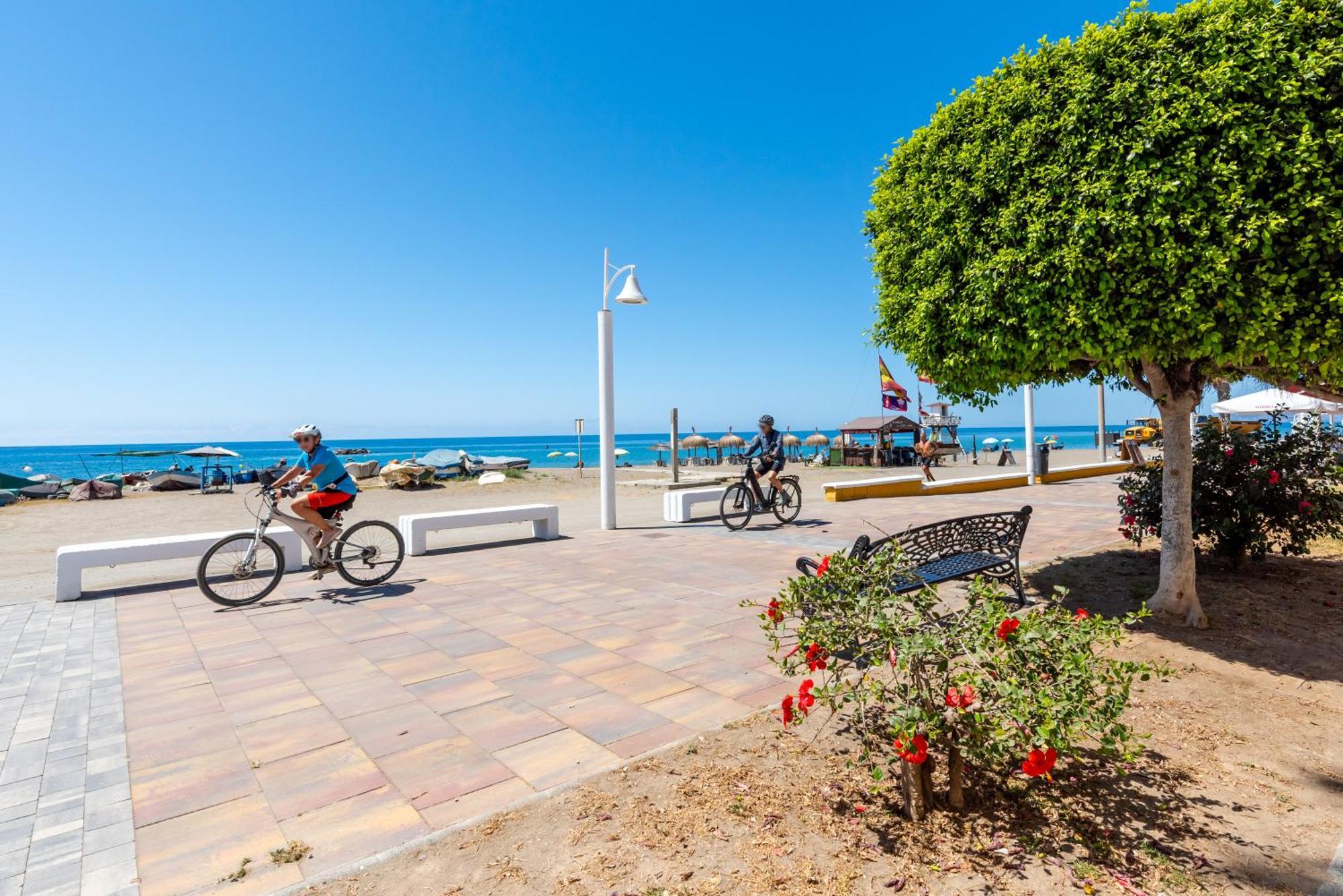 Wintowinrentals Dream Home On The Beachfront La Cala Del Moral Екстер'єр фото